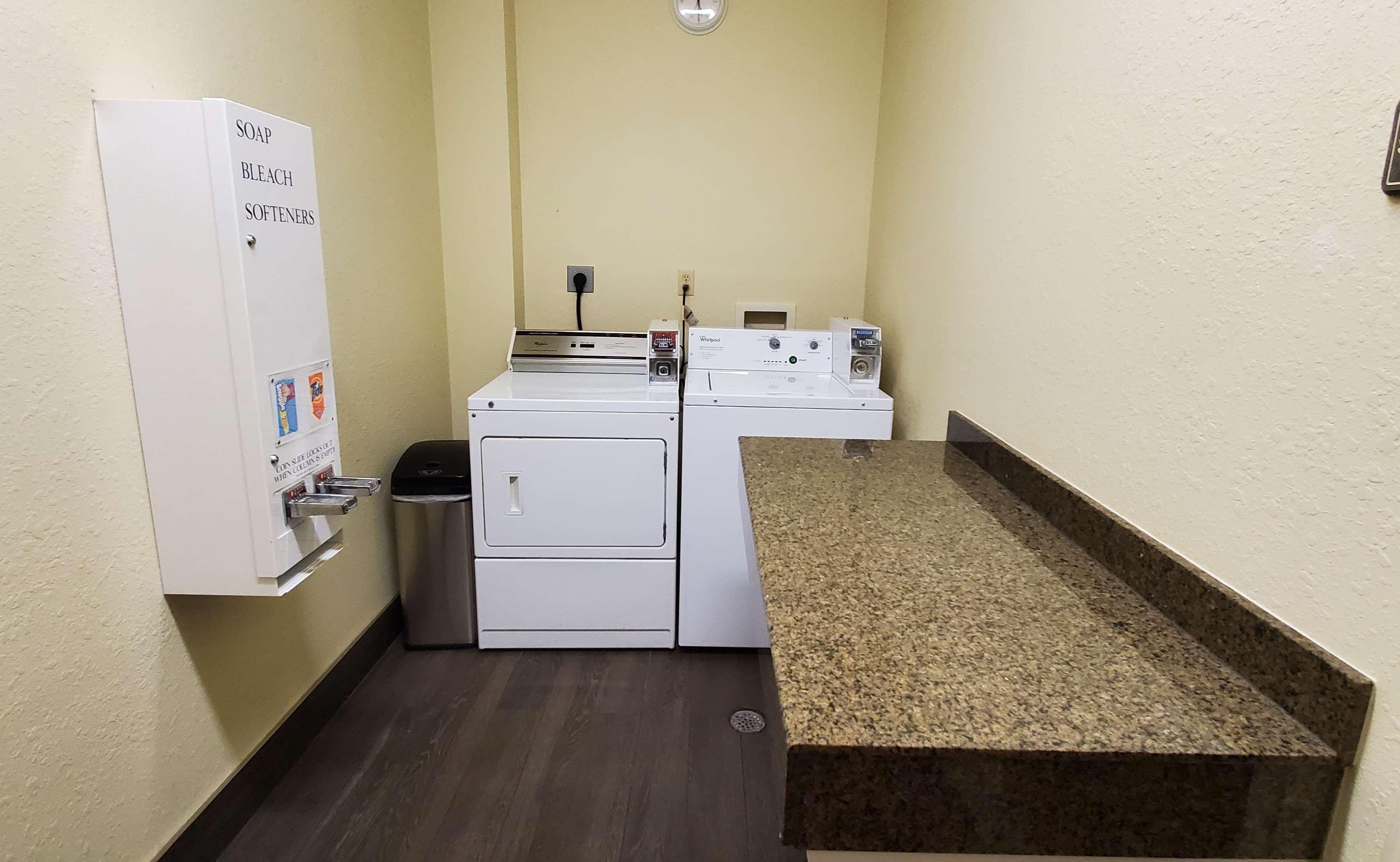 Best Western Executive Inn & Suites Madisonville Eksteriør bilde